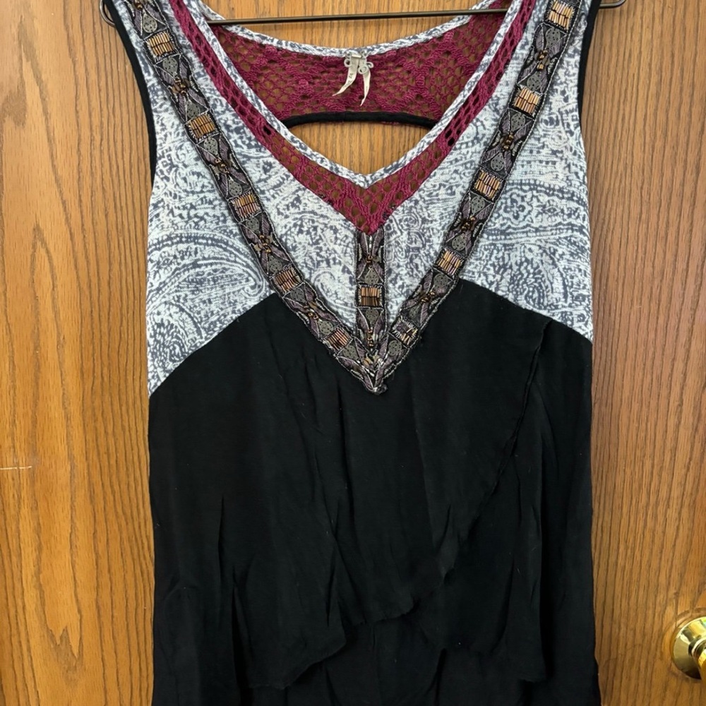 BKE Black and White Tank Top with Red Accents